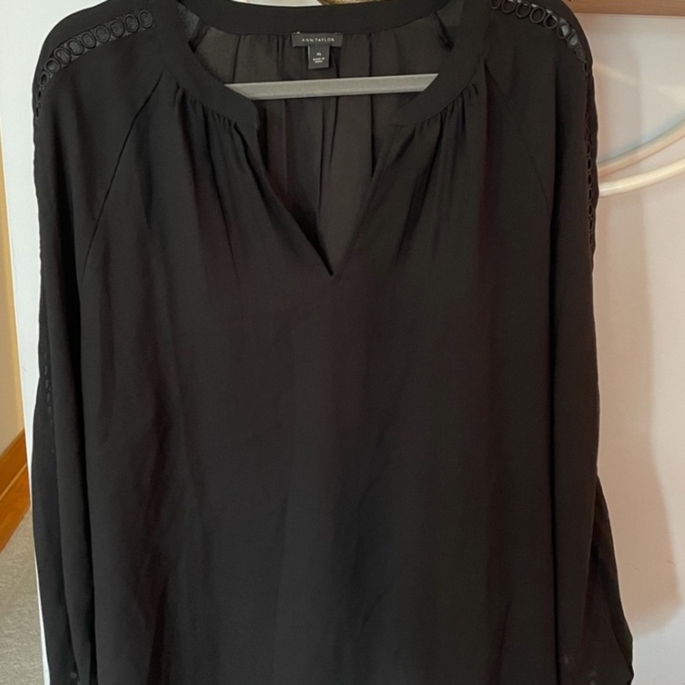 Ann Taylor Women's Extra Large XL Black Long Sleeve